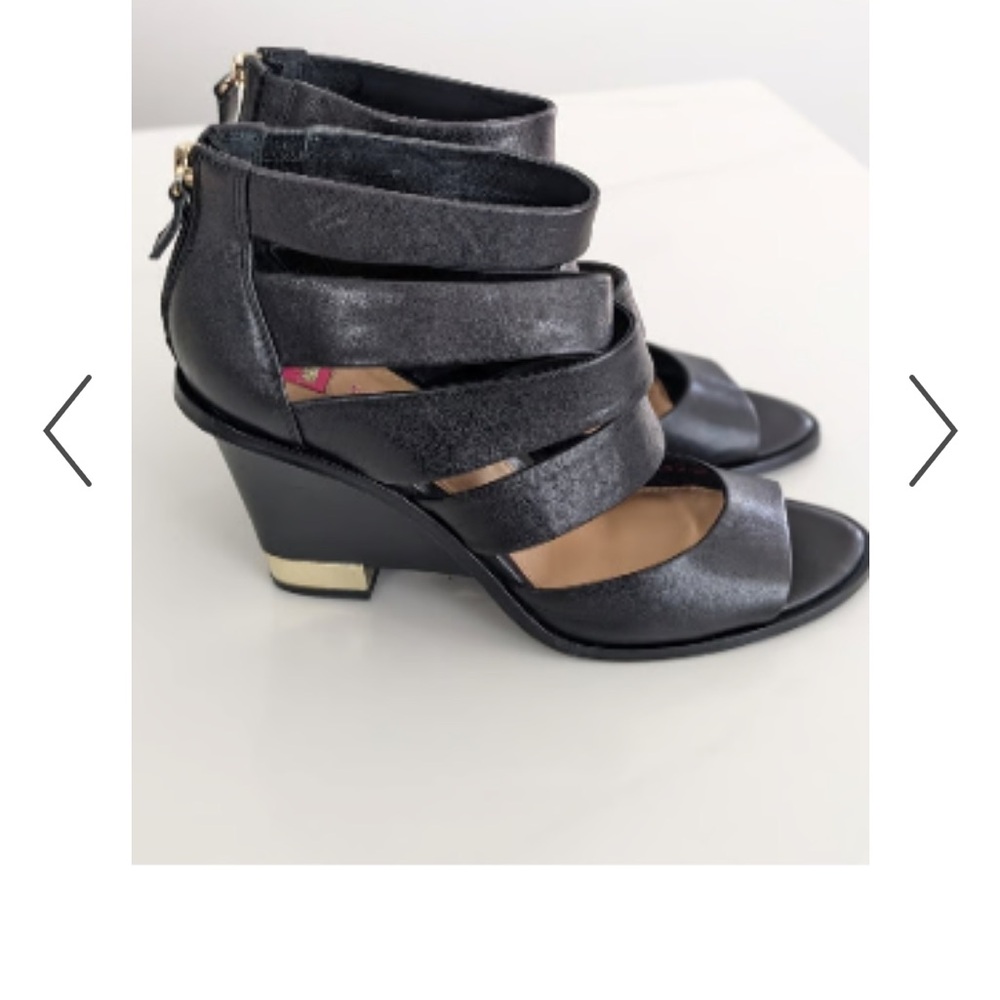 Elaine Turner Black  Leather Heel Open Toe Shoes Shooties Size 6.5